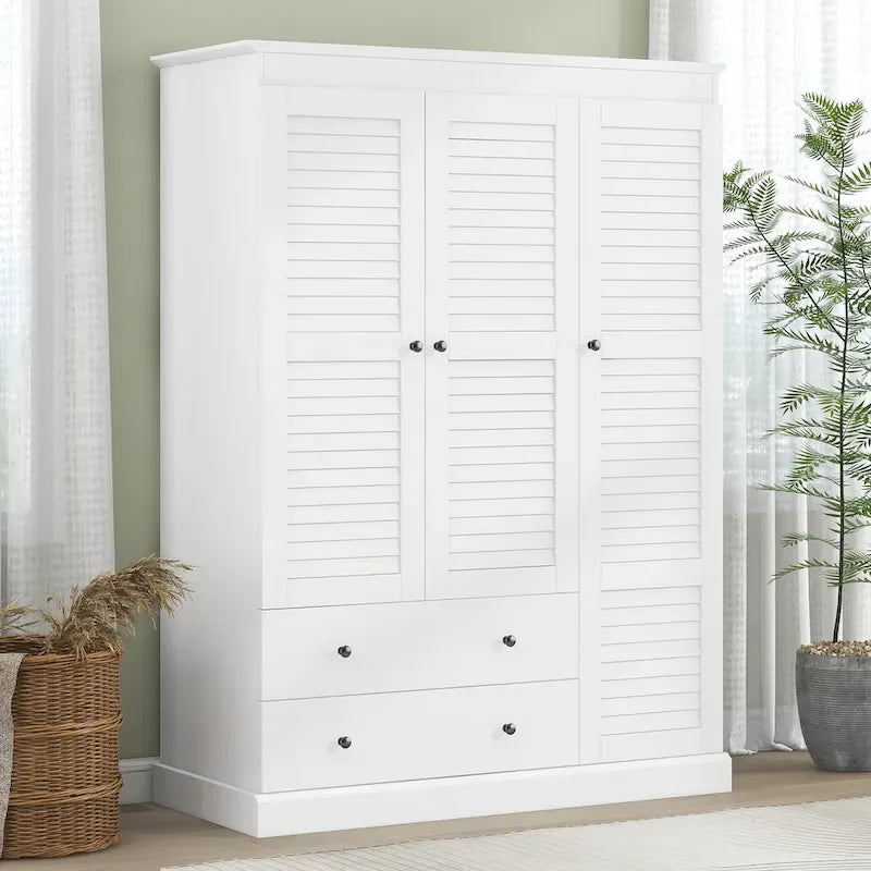 47,2 Armoire moderne avec 3 portes persiennes, 2 tiroirs et 4 étagères de rangement