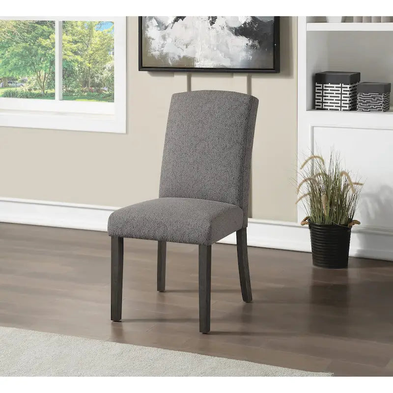Chaise de salle à manger